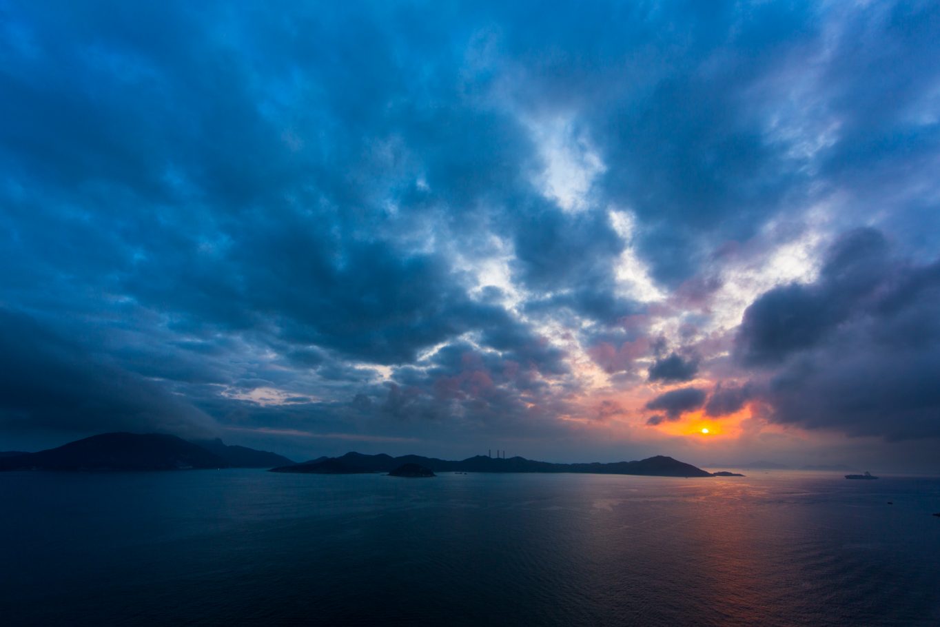 Hong Kong neighborhood, landscape, photography, Ap Lei Chau, Lamma Island, Sunset